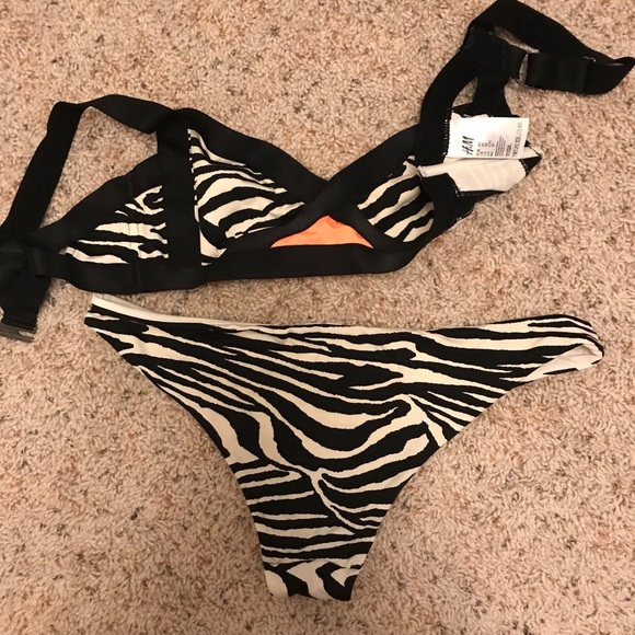 H&M bathing suit - Picture 5 of 5